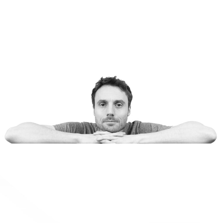 Mickey Houlder Designer illustrator Portrait file 500px